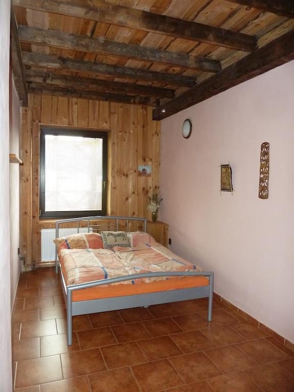 Q Ranch Hotel Bezdekov  ห้อง รูปภาพ